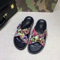 Replica Valentino flip-flop in camouflage(pink/green/pink) Sneakers MS07003