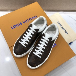 Louis Vuitton Fashion Sneakers Brown and Monogram print with white sole MS071001