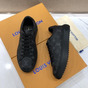 Louis Vuitton Fashion Sneakers Black and Monogram print with black sole MS071002