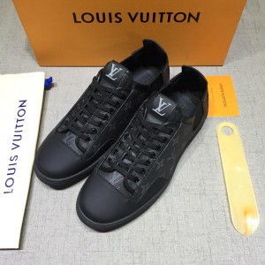 Louis Vuitton Perfect Quality Sneakers Black and Monogram print with black sole MS071021