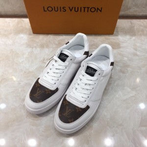 Louis Vuitton Perfect Quality Sneakers White and Monogram print details with white sole MS071032