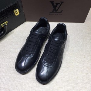 Louis Vuitton Perfect Quality Sneakers Black and Monogram inlay details and black sole MS071033