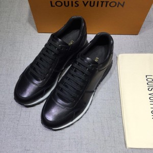 Louis Vuitton Perfect Quality Sneakers Black and white sole MS071038