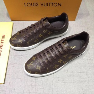 Louis Vuitton Perfect Quality Sneakers Chocolate and Monogram details with black sole MS071043