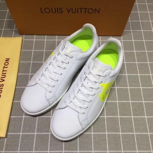 Louis Vuitton Perfect Quality Sneakers White and yellow LV chevron with white sole MS071051