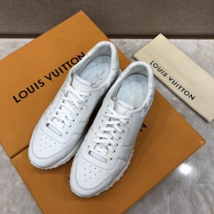 Louis Vuitton Perfect Quality Sneakers White and white Monogram print trim and white sole MS071059