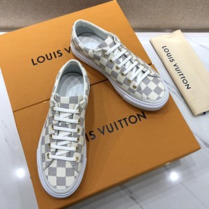 Louis Vuitton Perfect Quality Sneakers White and Damier Graphite print with white sole MS071068