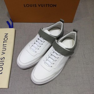 Louis Vuitton Perfect Quality Sneakers White and gray Monogram details and white sole MS071079