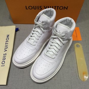 Louis Vuitton High-top Perfect Quality Sneakers White and white soles MS071083