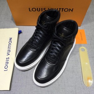 Louis Vuitton High-top Perfect Quality Sneakers Black and white sole MS071084