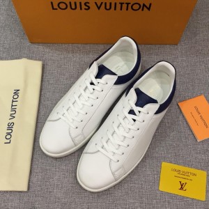 Louis Vuitton Perfect Quality Sneakers White and blue trim details and white sole MS071091