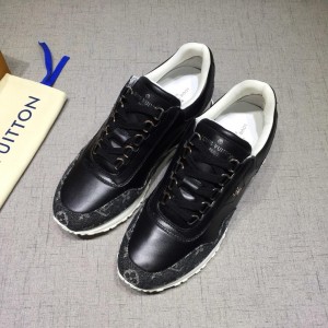 Louis Vuitton Perfect Quality Sneakers Black and Black Monogram Details with White Sole MS071095