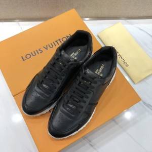 Louis Vuitton Perfect Quality Sneakers Black and Black Monogram Trim Details and White Sole MS071138