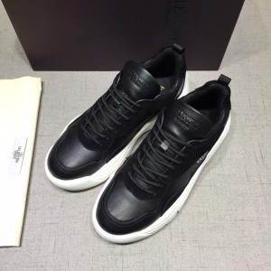 Valentino Perfect Quality Sneakers Black and black heel with white sole MS071452