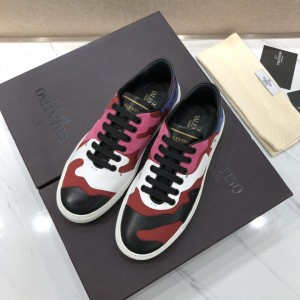 Valentino Perfect Quality Sneakers Colorblock camouflage and blue heel with white sole MS071466