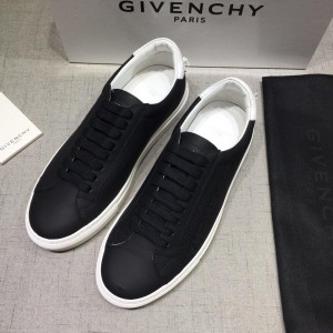 Givenchy Fashion Sneakers black and Embroidered upper with White sole MS07442