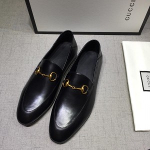 Gucci Black Bright leather Perfect Quality Loafers With Golden Buckle MS07606