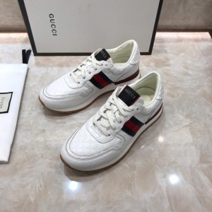 Gucci Fashion Sneakers White and burgundy details with white sole MS07647