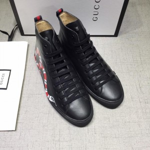 Gucci High-top Fashion Sneakers Black and striped snake print with black sole MS07685