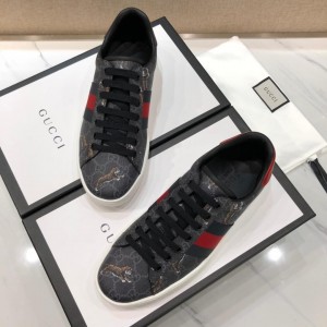 Gucci Fashion Sneakers Black GG and tiger print with white sole MS07698