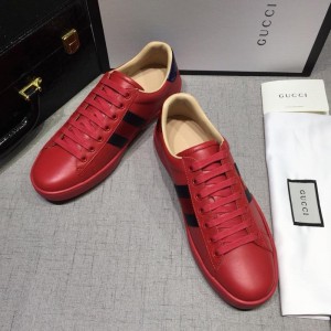 Gucci Fashion Sneakers Red and black red wet with red soles MS07749