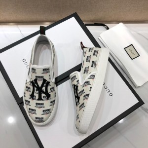 Gucci Fashion Sneakers White and black NY embroidered Gucci print with white sole MS07779