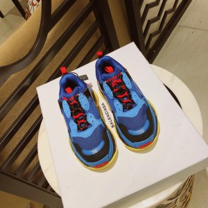 Balenciaga Triple S Blue Orange Black Yellow Red Release Info Perfect Quality Sneakers Sneaker MS09081