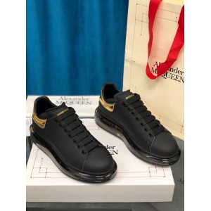 Alexander McQueen Fahion Sneaker Black and golden heel with transparent sole MS100028