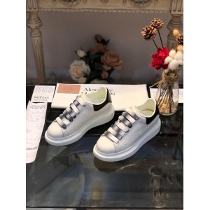 Alexander McQueen Fahion Sneaker White and black heel MS100046