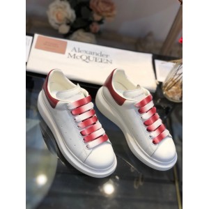 Alexander McQueen Fahion Sneaker White and red heel MS100047