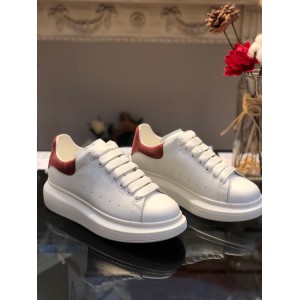 Alexander McQueen Fahion Sneaker White and burgundy suede heels MS100051