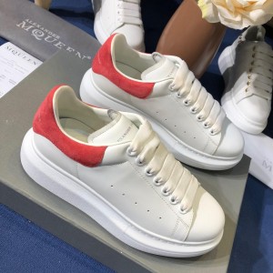 Alexander McQueen Fahion Sneaker White and red suede heels MS100070