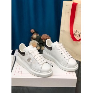 Alexander McQueen Fahion Sneaker White and silver heel MS100083