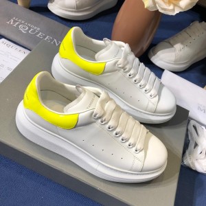 Alexander McQueen Fahion Sneaker White and yellow heel MS100099