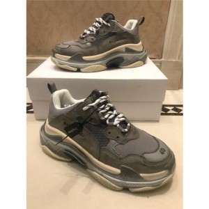 High Quality Balenciaga Triple S Sneaker Grey 6F0F45A7AC04