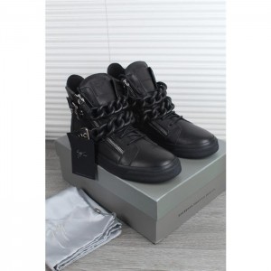 High Quality Giuseppe Zanotti black double chain and black sole sneakers