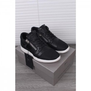 High Quality Giuseppe Zanotti Runner black and white midsole sneakers