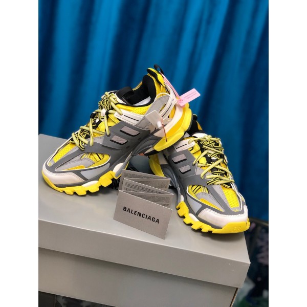 High Quality exclusive Balencia Paris Track Sneakers White Yellow best version ready to ship