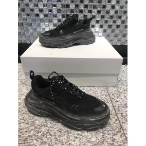 GOD Paris TRIPLE S TRAINER all black