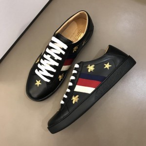 Gucci Fashion Desgin Leather Sneaker Black and gold bee embroidery with black sole MS02236