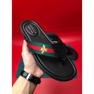 Gucci flip flop with bee MS09301