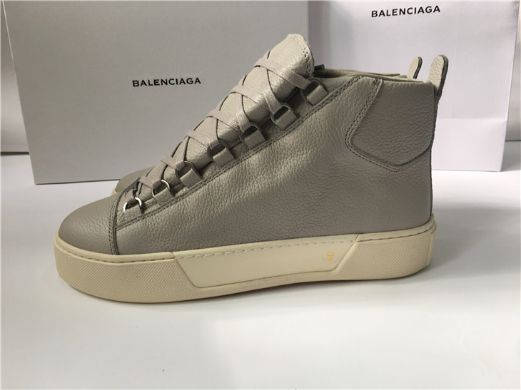 Super perfect Balenciaga Holiday collection high sneakers light grey