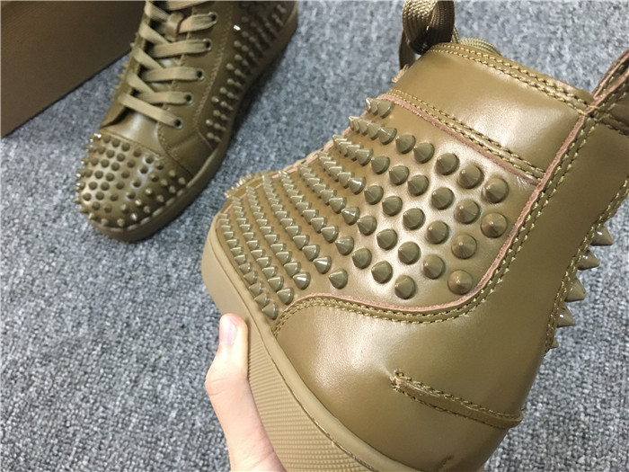 Limited Version Christian Louboutin Poivre Vert Louis Spikes Men's Flat Sneakers