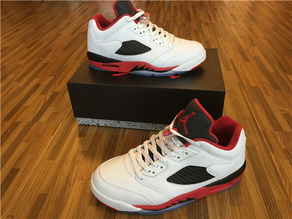 AIR JORDAN 5 LOW 