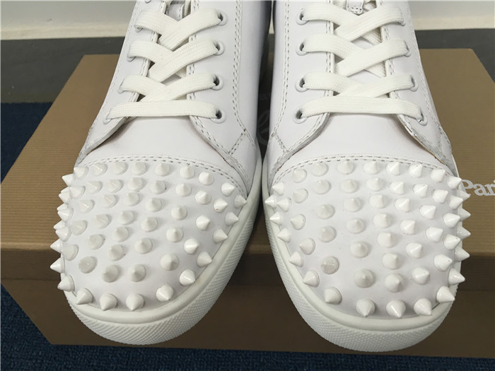 Limited Version Christian Louboutin Louis Junior Spikes Mens Flat White Low top with Spikes