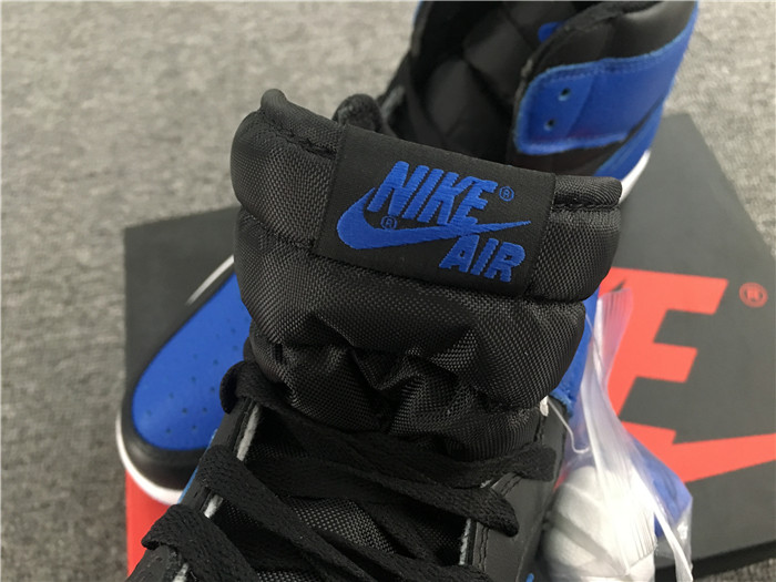 Air Jordan 1 Retro High OG Royal Sneakers