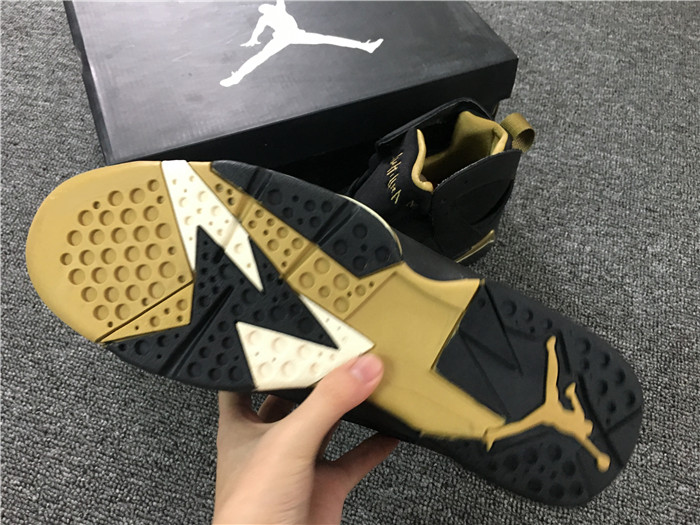 UA Air Jordan 7 VII Golden Moments Pack 535357-935 Sneakers in Black