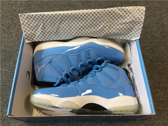 Air Jordan 11 Ultimate Gift of Flight Pack